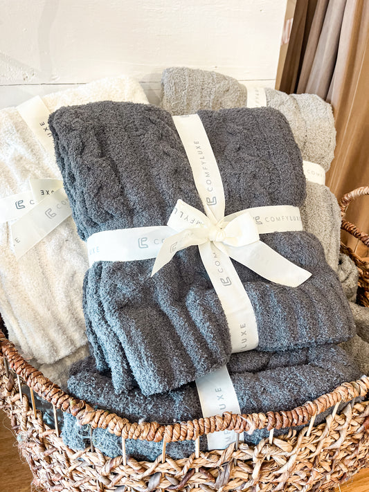 Luxury Comfort Cable Knit Throw